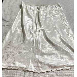 Ventura Vintage Satin Slip Ivory 2X Lace Trim Floral Jacquard Coquette Lingerie